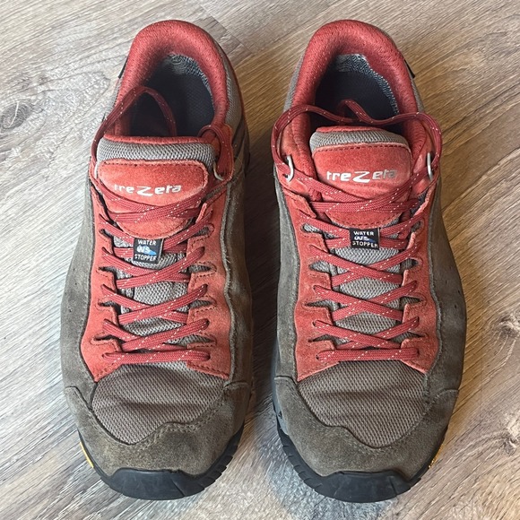 Treseta Indigo Waterproof Low Hiking Shoe Gray Red Vibram Men 9.5 UK 8.5 EU 42.5 - Picture 2 of 8